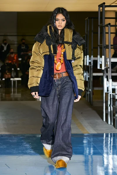 Look 23